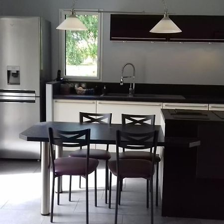9 Pers 160 M² +Jardin- 10Mn Nantes -30Mn Mer Bouguenais Exterior foto