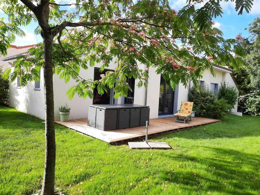 9 Pers 160 M² +Jardin- 10Mn Nantes -30Mn Mer Bouguenais Exterior foto